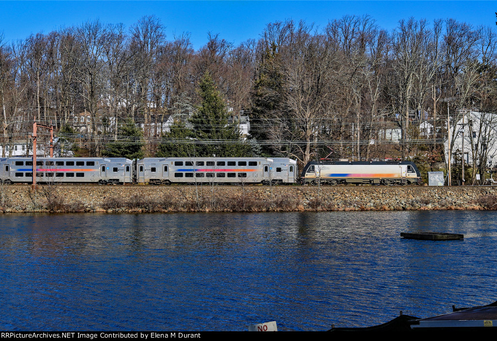 NJT 4646 on train 6621